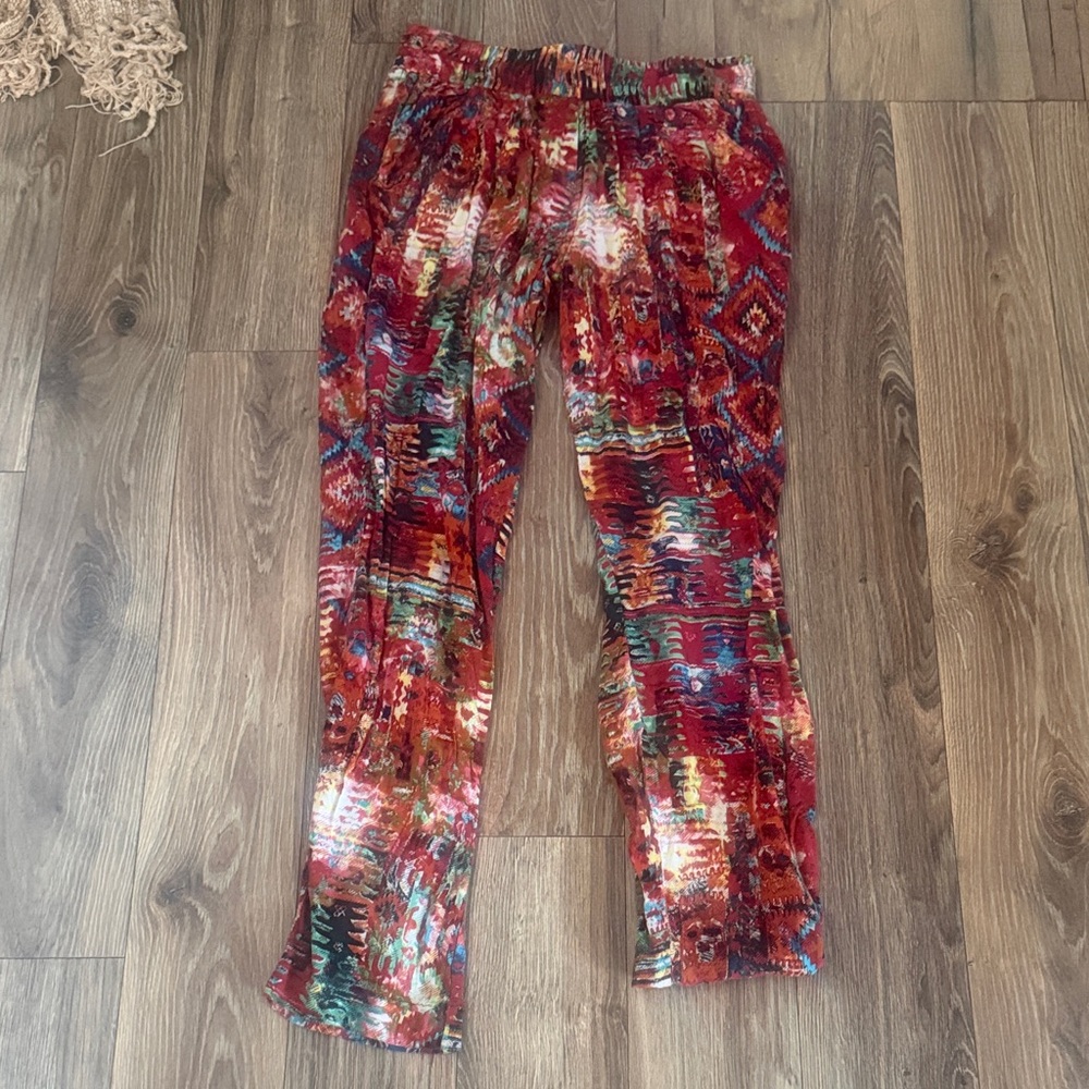 Straight Leg Printed Pants in Red Multi